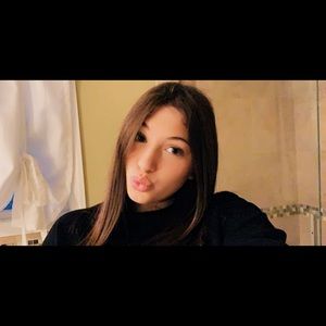 Meet your Posher, Victoria